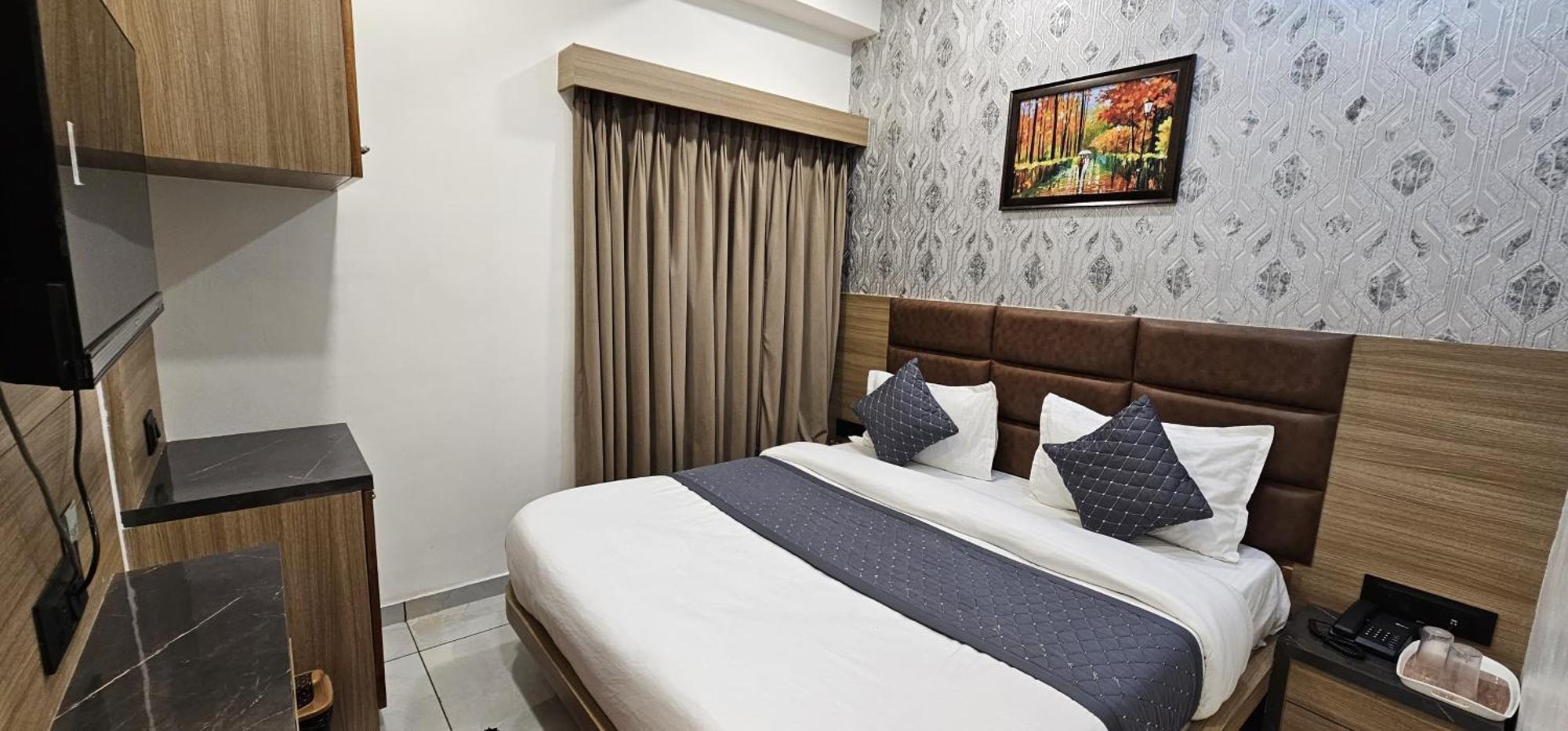 Hotel Allen Ahmedabad Exterior foto